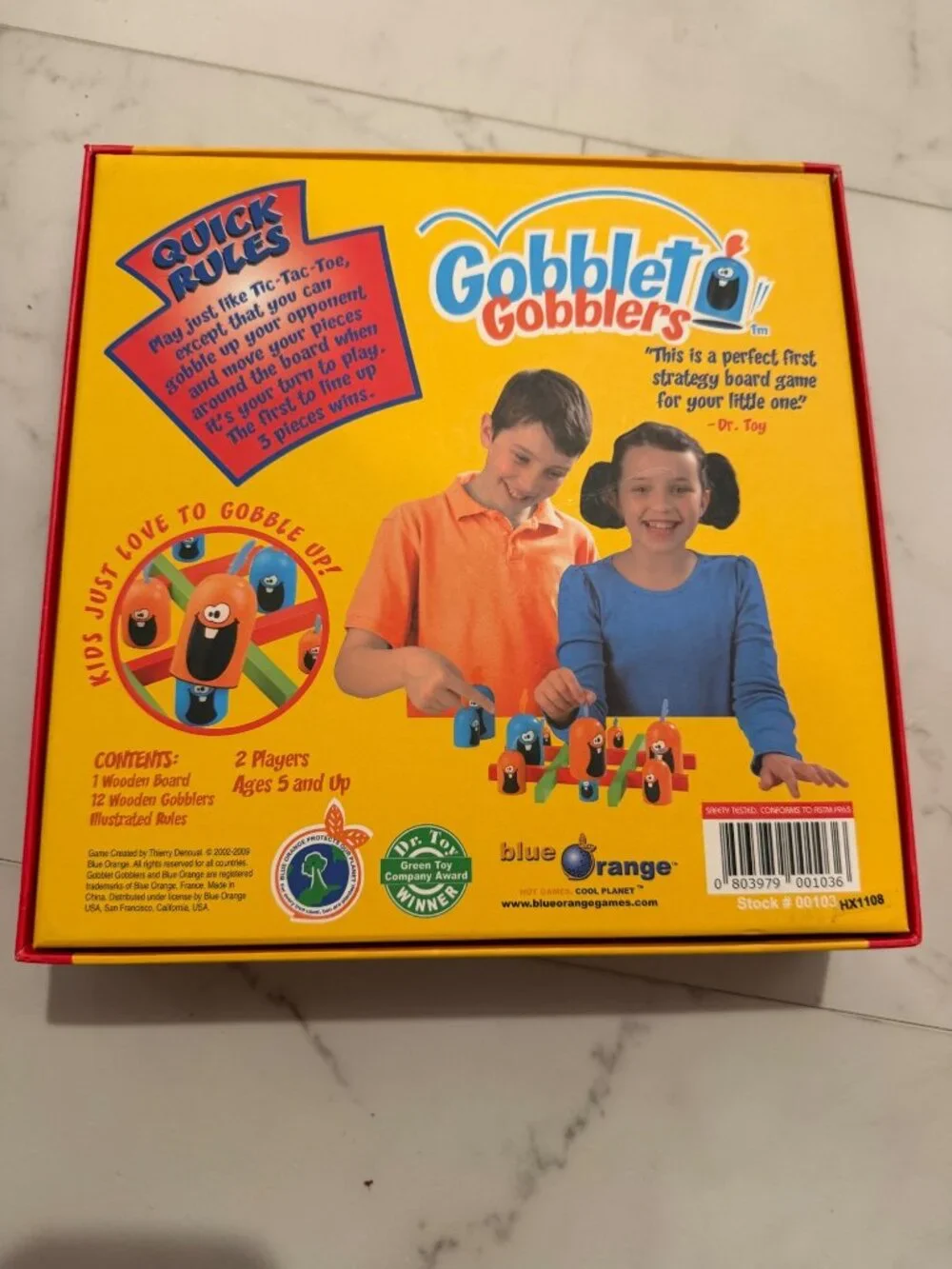 Gobblet Gobblers game